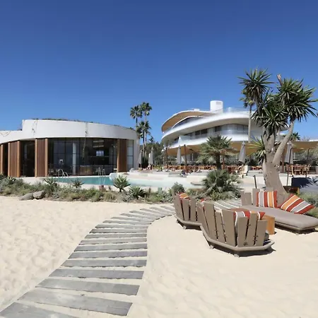 Theedgebythesea Octopuse Apartment